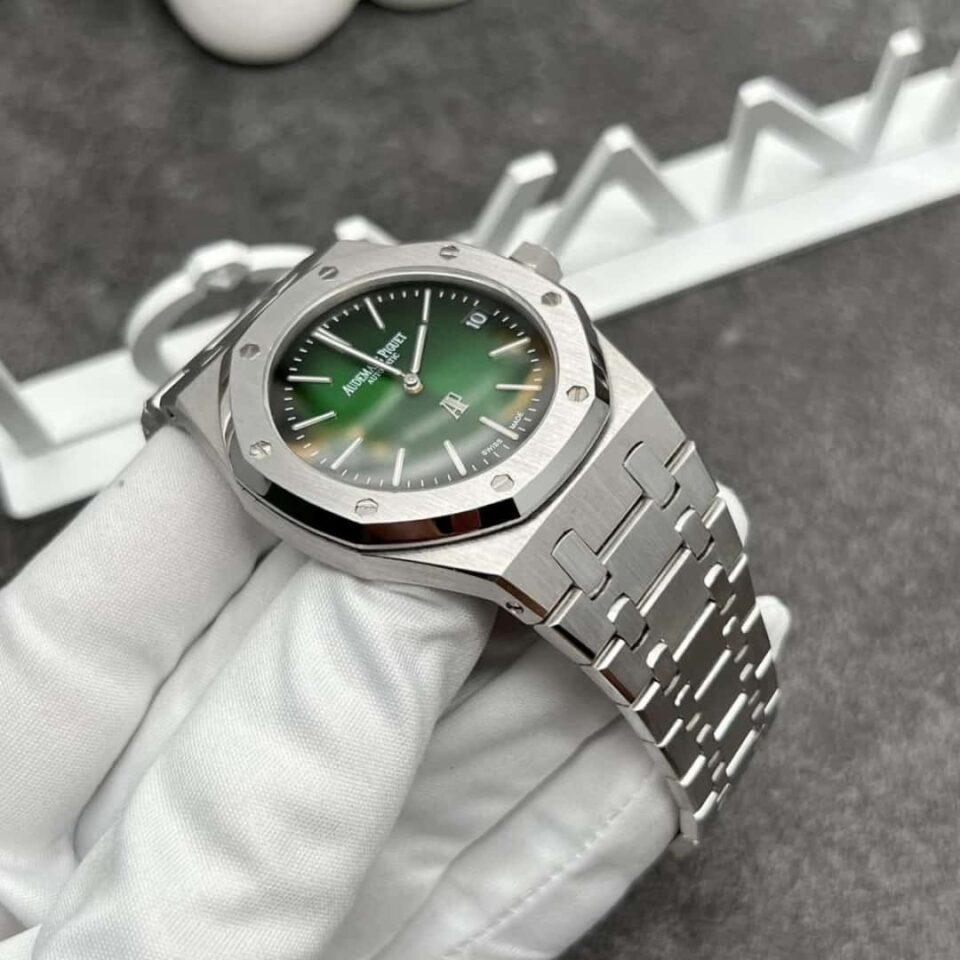 AP Green Dial 15202PT Royal Oak Jumbo Extra-Thin Side