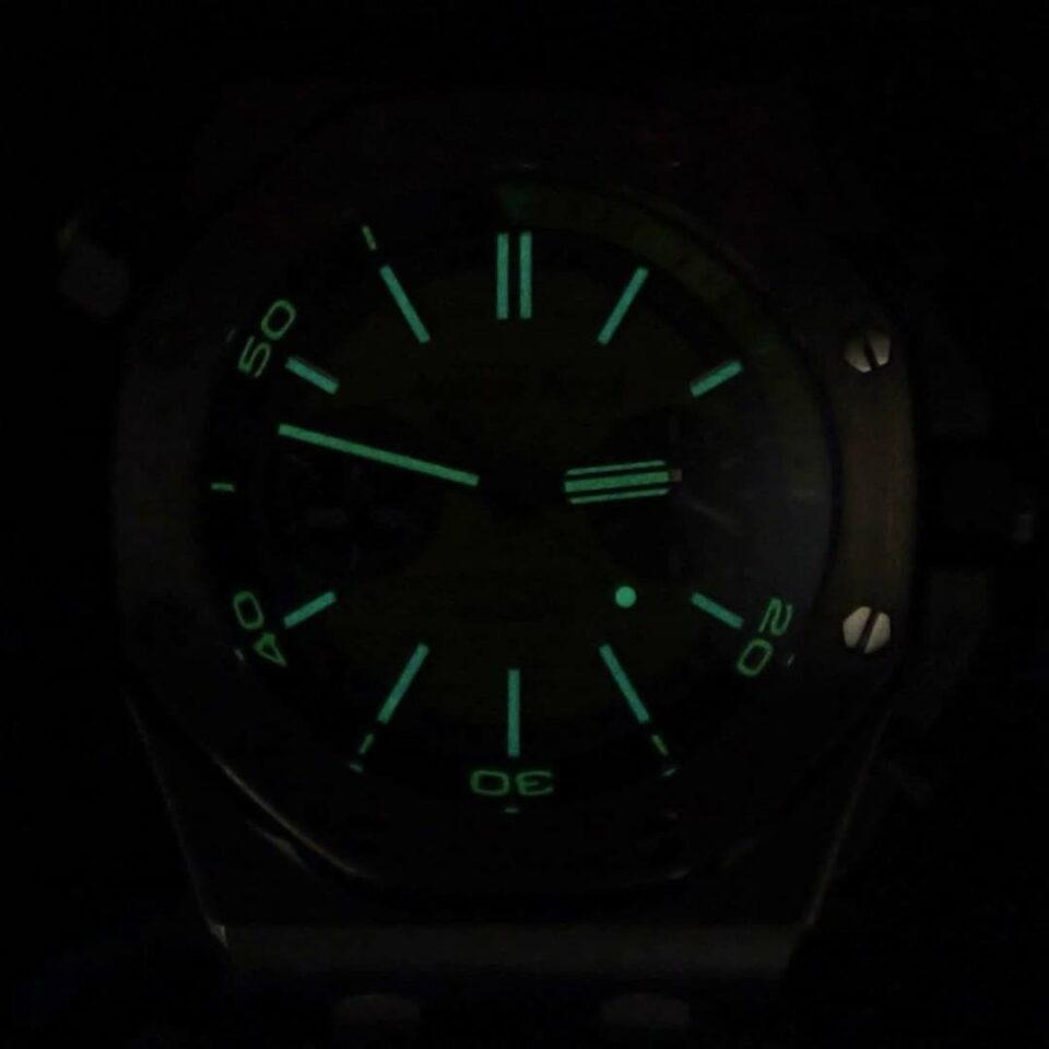 AP Green Dial 26703ST Royal Oak Offshore Diver Chronograph Side