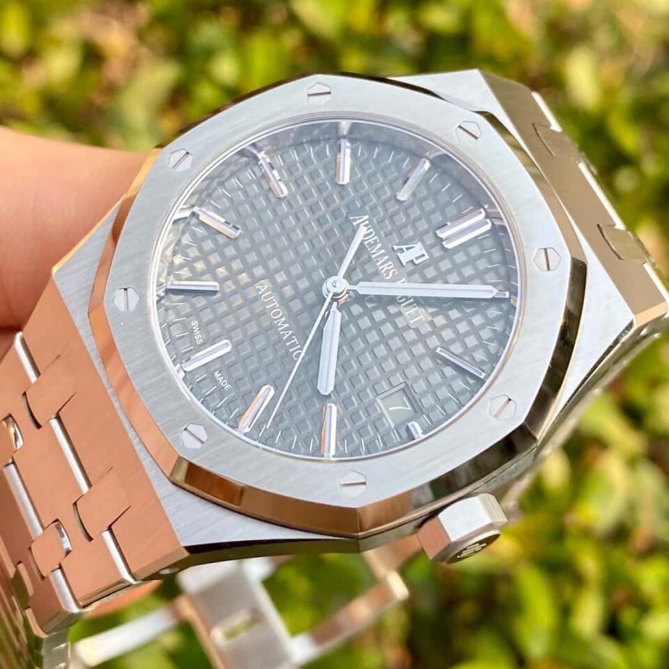 Audemars Piguet 15450ST Royal Oak Grey Dial Side