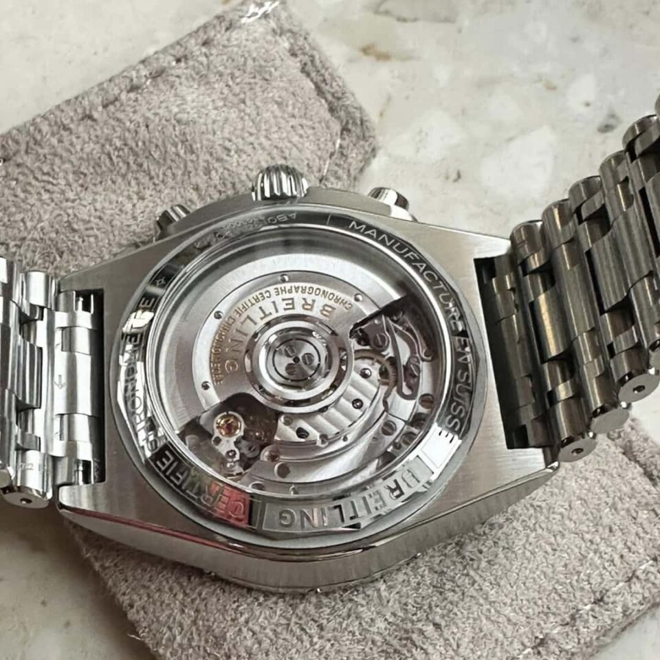 Breitling Chronomat B01 42mm AB0134101L1A1 Green Case Back