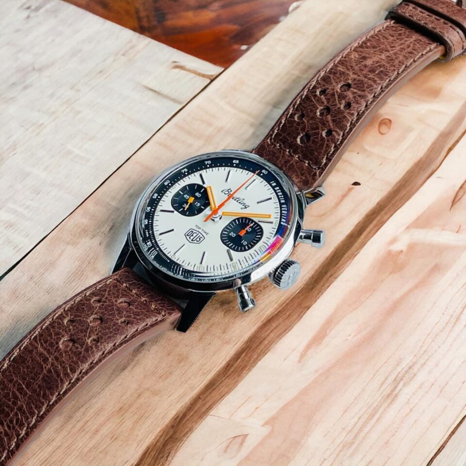 Breitling Top Time Deus A233101A1A1X1 side