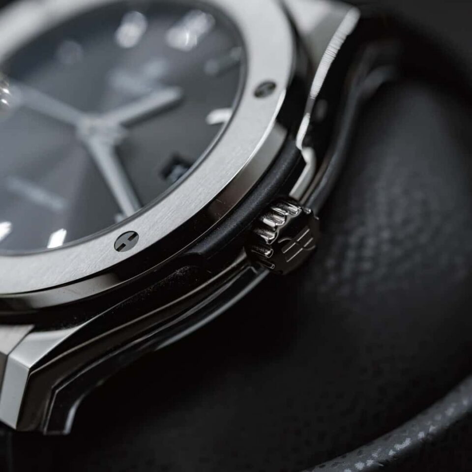 Hublot Classic Fusion 542.NX.7071.RX Grey Dial side