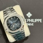 Patek Philippe Nautilus 5712/1A-001 Moon Phase Blue Dial (Side View)