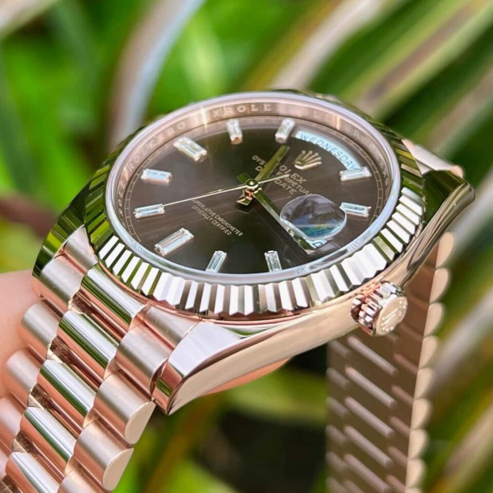 Rolex Day-Date 228235 Chocolate Baguette Everose Gold Watch Side