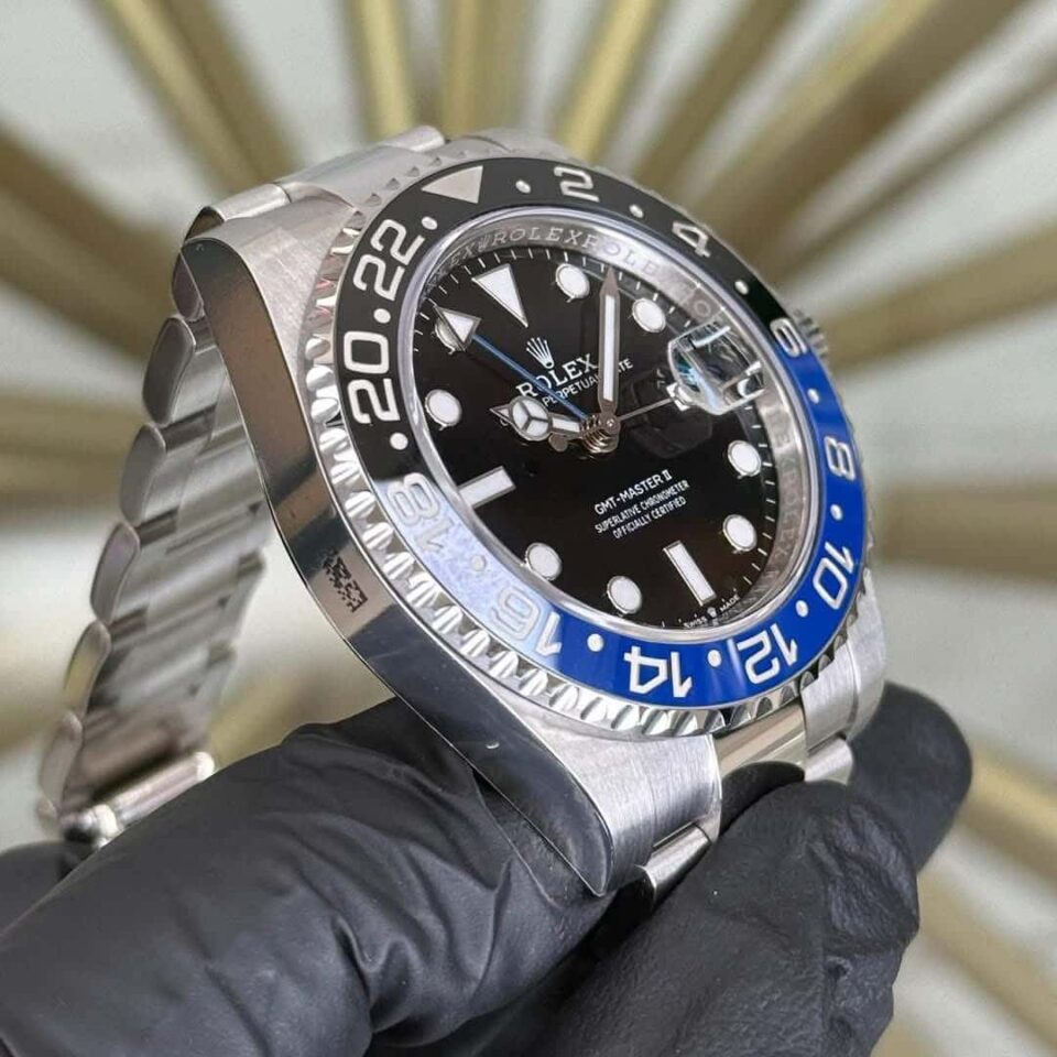 Rolex GMT-Master II "Batgirl" 40mm Black & Blue Bezel Side
