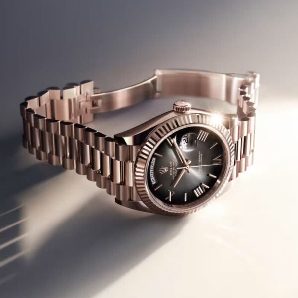 How Men's Rose Gold Watches Elevate Your Style