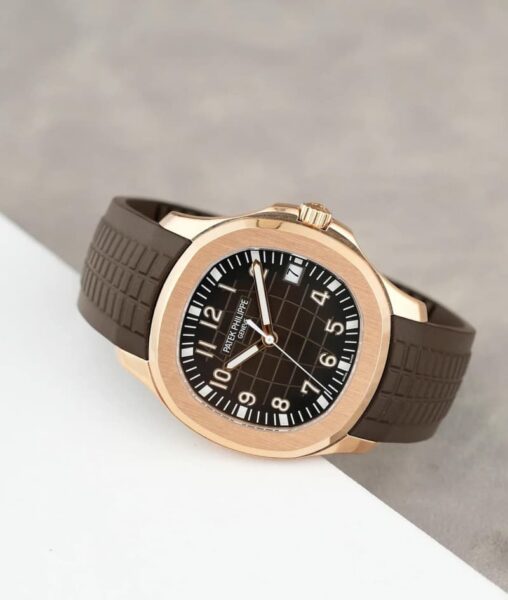 What Makes Patek Philippe Rose Gold Unforgettable 3 Patek Philippe Aquanaut 5167R-001 Rose Gold